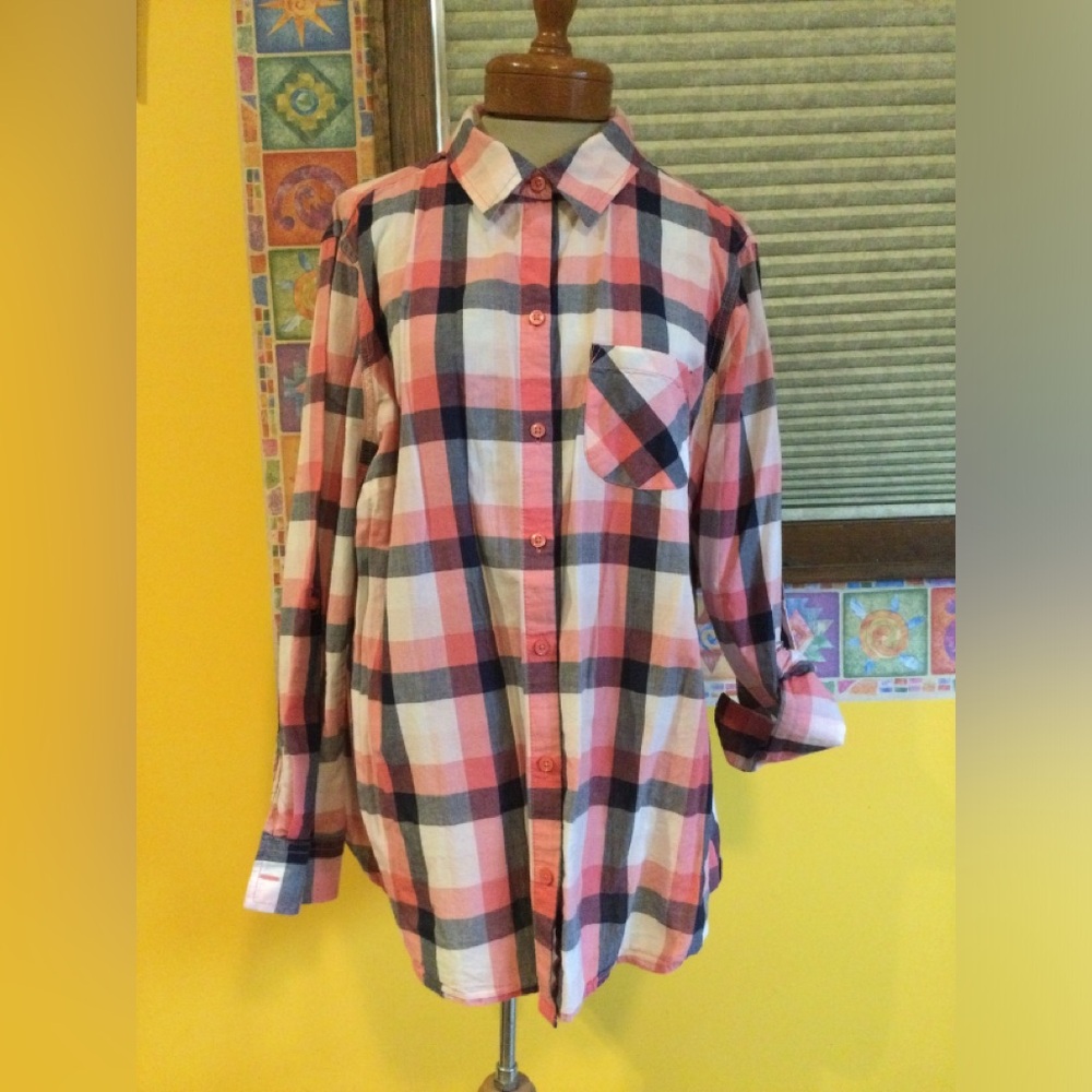 Faded Glory Pink and Black Plaid Button-Up Shirt 18–20W